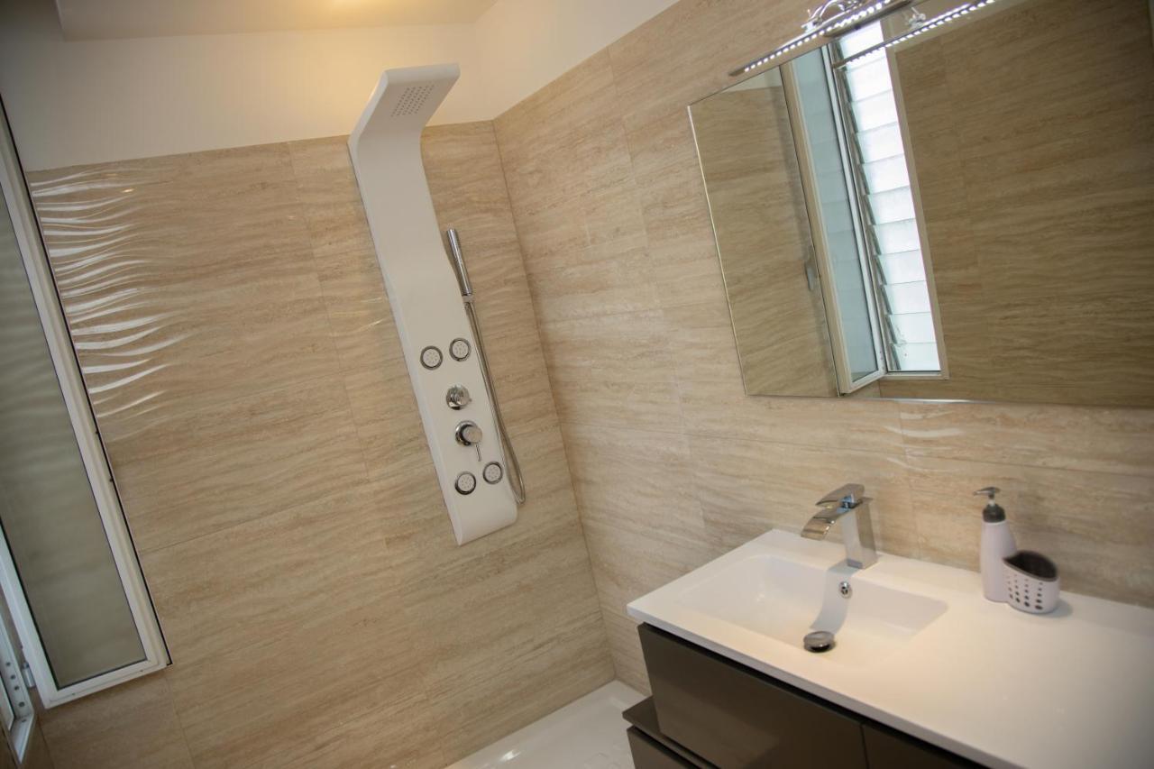 B&B Miramare Suite Tarento Exterior foto
